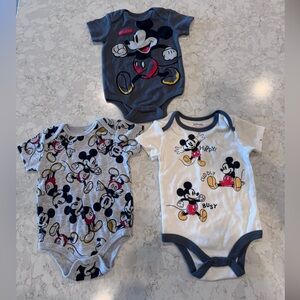 6-9Mos Disney Baby Gray and White Onesies, set of 3